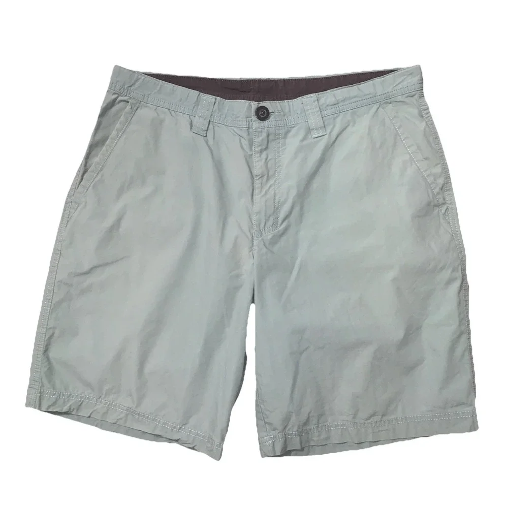 Columbia‎ Men's Size 34 Green Chino Shorts 10 Inch Inseam Casual Outdoor